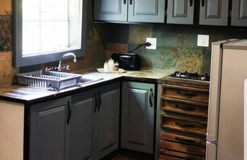 Vredefort House | River Rock Guesthouse