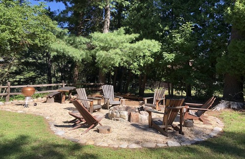 Wilmington House | "River Rose" - Riverfront Ranch, 5 Minutes to Whiteface!