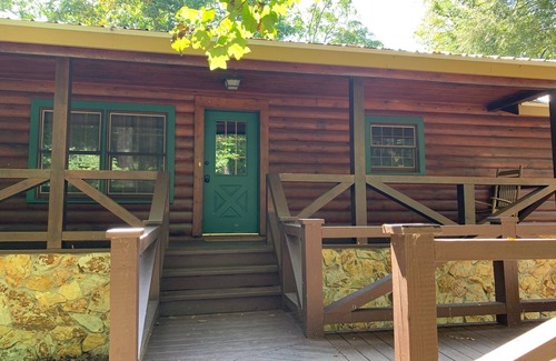Dial Cabin | River Run Cabin - 20 Ft from River Edge - 15 Min from Blue Ridge - 3Bd 2Bth