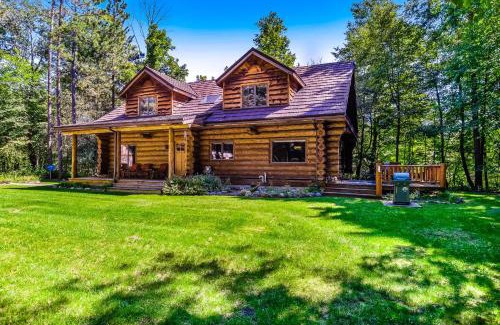 Thompsonville House | River's Bend
