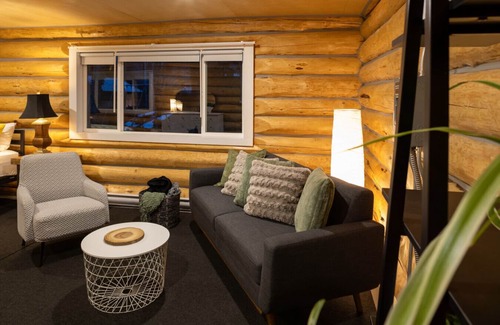 Clearwater Cabin | River's Edge Retreat - Granite Glamping Cabin