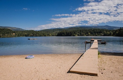 Clearwater House | River's Edge Retreat | RV Site 4- Full Service