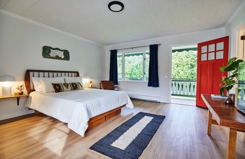 Barryville Hotel | River's Edge