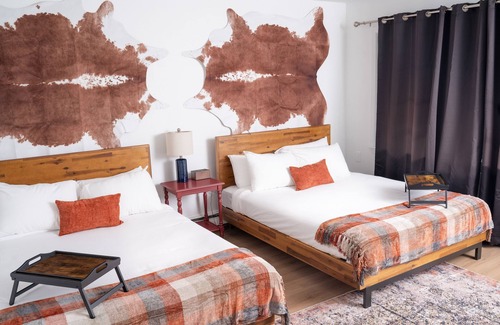 Barryville Hotel | River's Edge