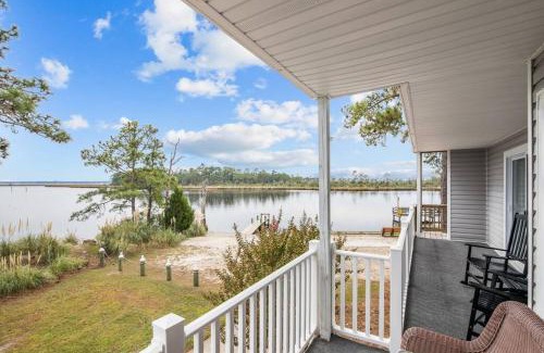 Fairfield Harbour Apartment | River's Edge