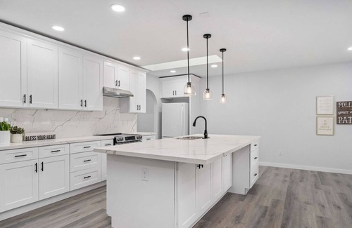 Auburn House | River Side Spacious 4-bedroom house in peaceful Auburn