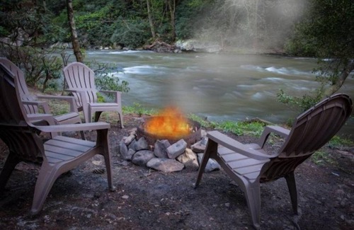 Rivers Edge Cabin | River Song | Ellijay, GA