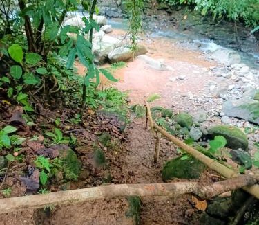 Ballena House | River Stone House At The Rivers Edge