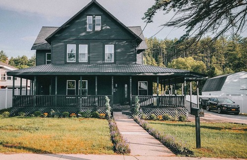 Warrensburg Apartment | River Street Unit 3 - Lake George, Glens Falls