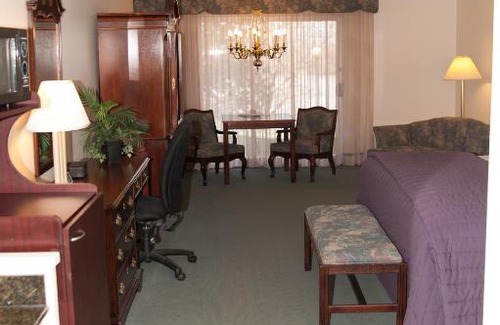 Green River Hotel | River Terrace Inn