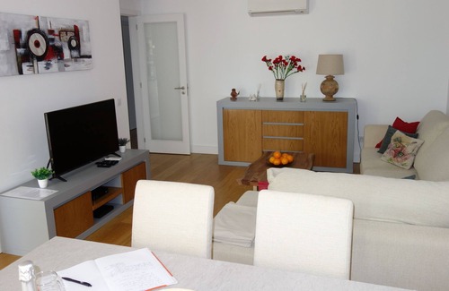 Seixal Apartment | * River Terraces * Superb residence in the south bay of Lisbon, on the banks of the Tagus River