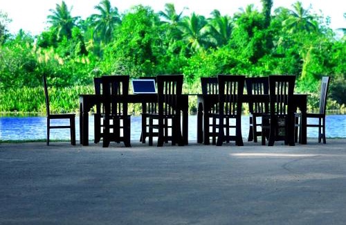 Bolgoda Hotel | River Top Holiday Resort