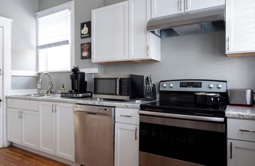 Cape Girardeau Apartment | River Town Retreat near SEMO