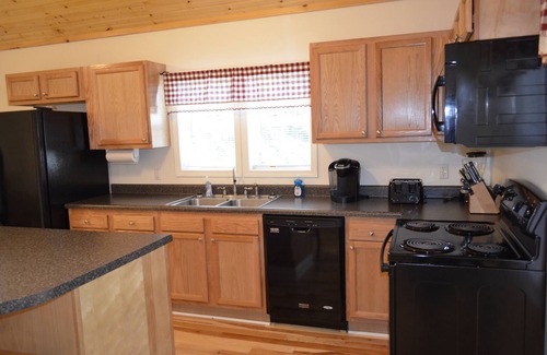 Damascus House | River Trail Cabins The Lodge 4 Bedroom House on the Creeper Trail
