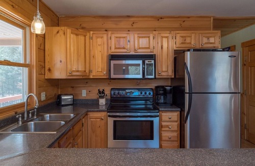 Bethel House | River Valley Acres | 4 Bed, 3.5 Bath