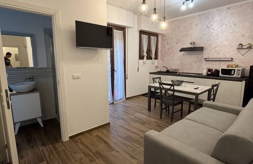 Borgatella Apartment | River View Apartment Gold