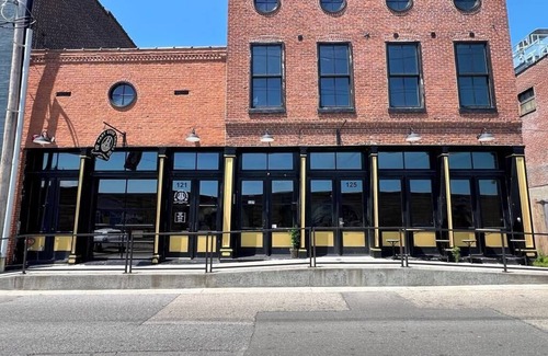 Elco Apartment | River view apartment in historic downtown Cape Girardeau