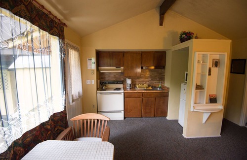 Northwood Hotel | River View Garden Resort