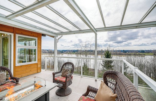 Maple Ridge House | River View + Hot Tub | Pool Table | Country Home | Private
