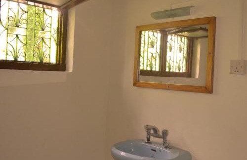 Sauraha Resort | River View Jungle Camp