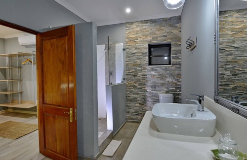 Kasane Cabin | River View Lodge