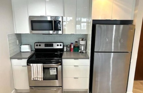 Calgary Chinatown Apartment | River view one bedroom apartment Calgary Downtown #703