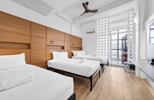 Talat Noi Hotel | River View Residence