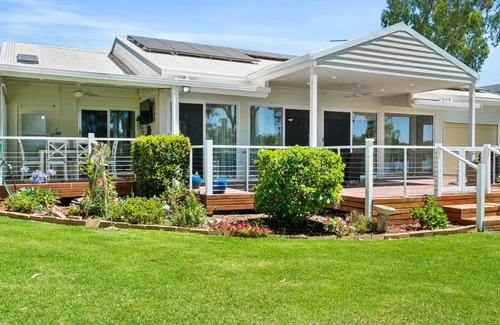 Bundalong House | River Views located on the golden mile at Bundalong