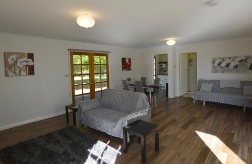 Robigana House | River Walk B&B