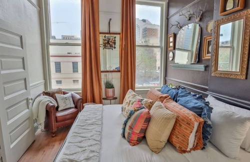 Downtown San Antonio Apartment | River Walk Downtown Apartment