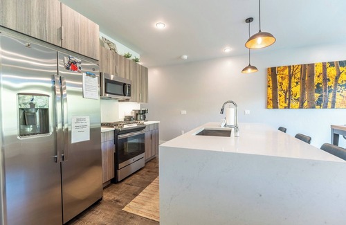 Willow Grove Apartment | River West Condos #714 by Summit County Mountain Retreats