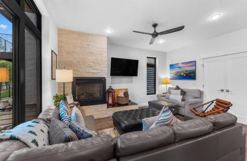 Willow Grove House | River West Condos #714 by Summit County Mountain Retreats