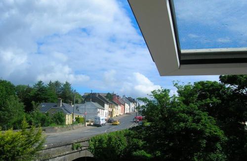 Scarriff House | Riverbank Cottages