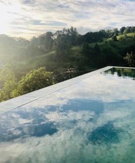 Udapalatha Hotel | Riverbank Resort Gampola