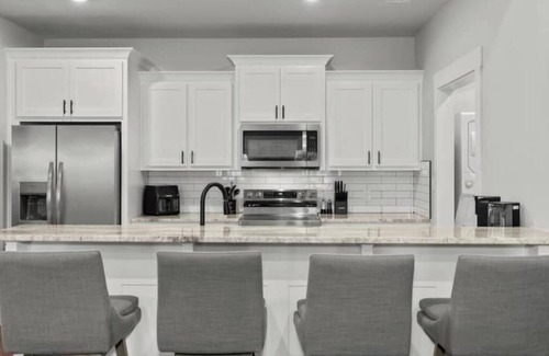 Karnack Cabin | Riverbank Retreat