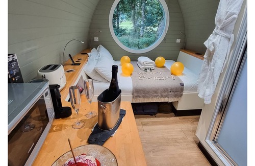 West Laroch Cabin | RiverBeds Lodges with Hot Tubs