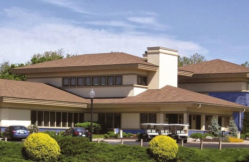 Indianapolis Apartment | Riverbend 1BD 4 - One Bedroom Apartment, Sleeps 2