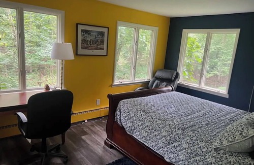 Dexter House | Riverbend: A beautiful country 4-bedroom house in Dexter.