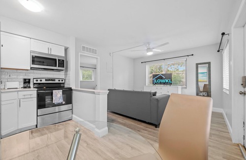 Riverwalk Fort Lauderdale Apartment | Riverbend by Lowkl