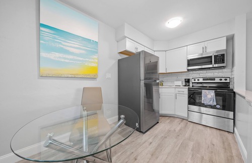 Riverwalk Fort Lauderdale Apartment | Riverbend by Lowkl