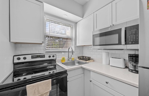 Riverwalk Fort Lauderdale Apartment | Riverbend by Lowkl