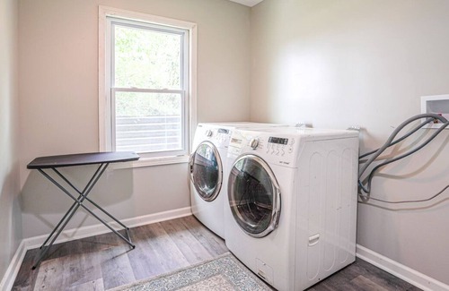 Laceys Spring Apartment | Riverbend Condo B - Private and sleeps 4