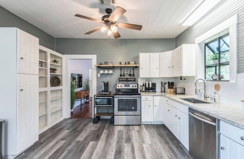San Marcos House | Riverbend Hideaway - 5 Min to Downtown & Tubing