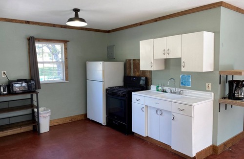 Uvalde County Cabin | Riverbend on the Frio Cabin 7