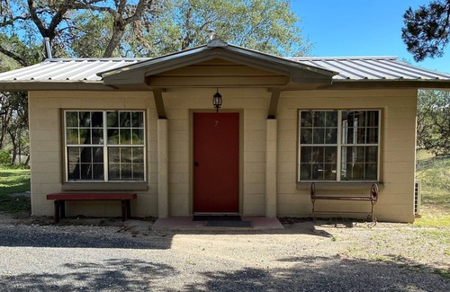 Uvalde County Cabin | Riverbend on the Frio Cabin 7