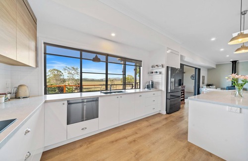 Tamborine House | Riverbend Ranch in Tamborine