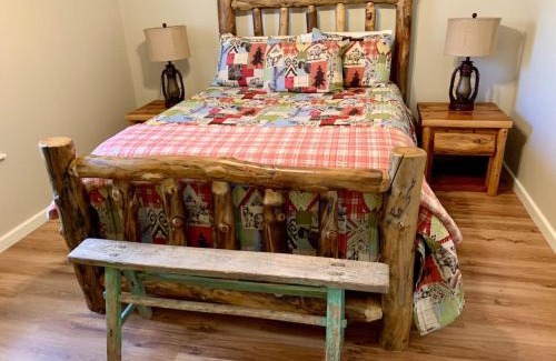Pangburn House | Riverbend Serenity Cabins