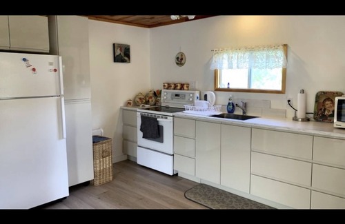 Ryerson Cottage | Riverbend Waterfront Cottage