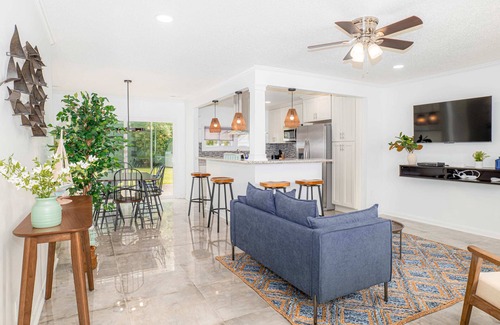 Portsmouth House | Rivercrest Retreat / River Front / 3 bed 2 bath
