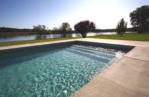 Douglas House | Riverdance, Hot Tub Open! Heated Pvt Pool open 5/9 to 10/6/25.